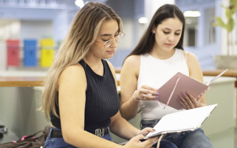 Qual a diferença de contratar um Estagiário ou Jovem Aprendiz.